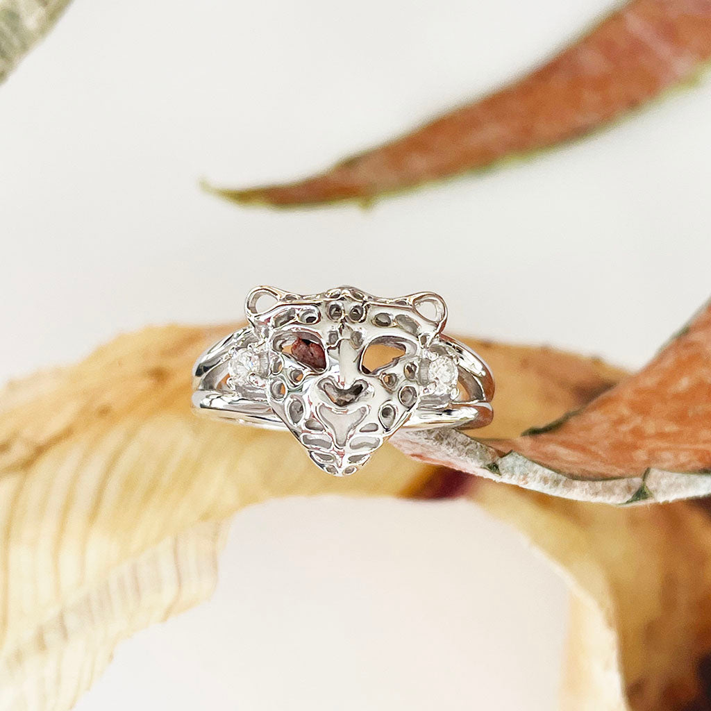 White Gold Leopard Head Ring with Diamond Accents
