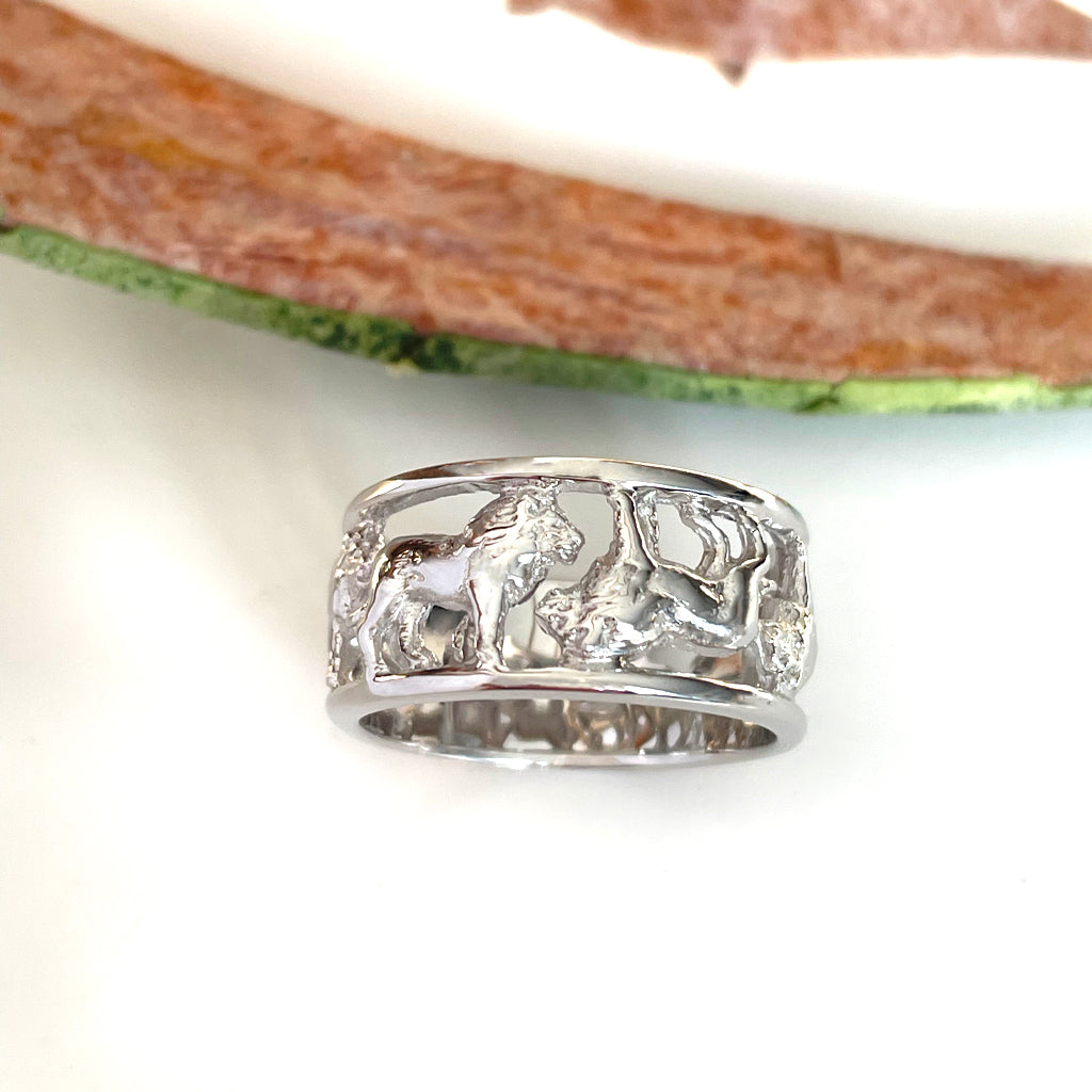 Double Facing Lions White Gold Ring