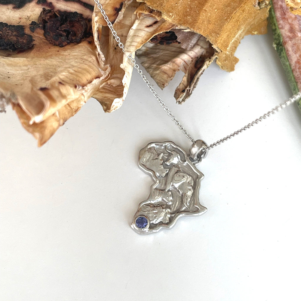 Solid Africa and Big 5 With Tanzanite White Gold Pendant
