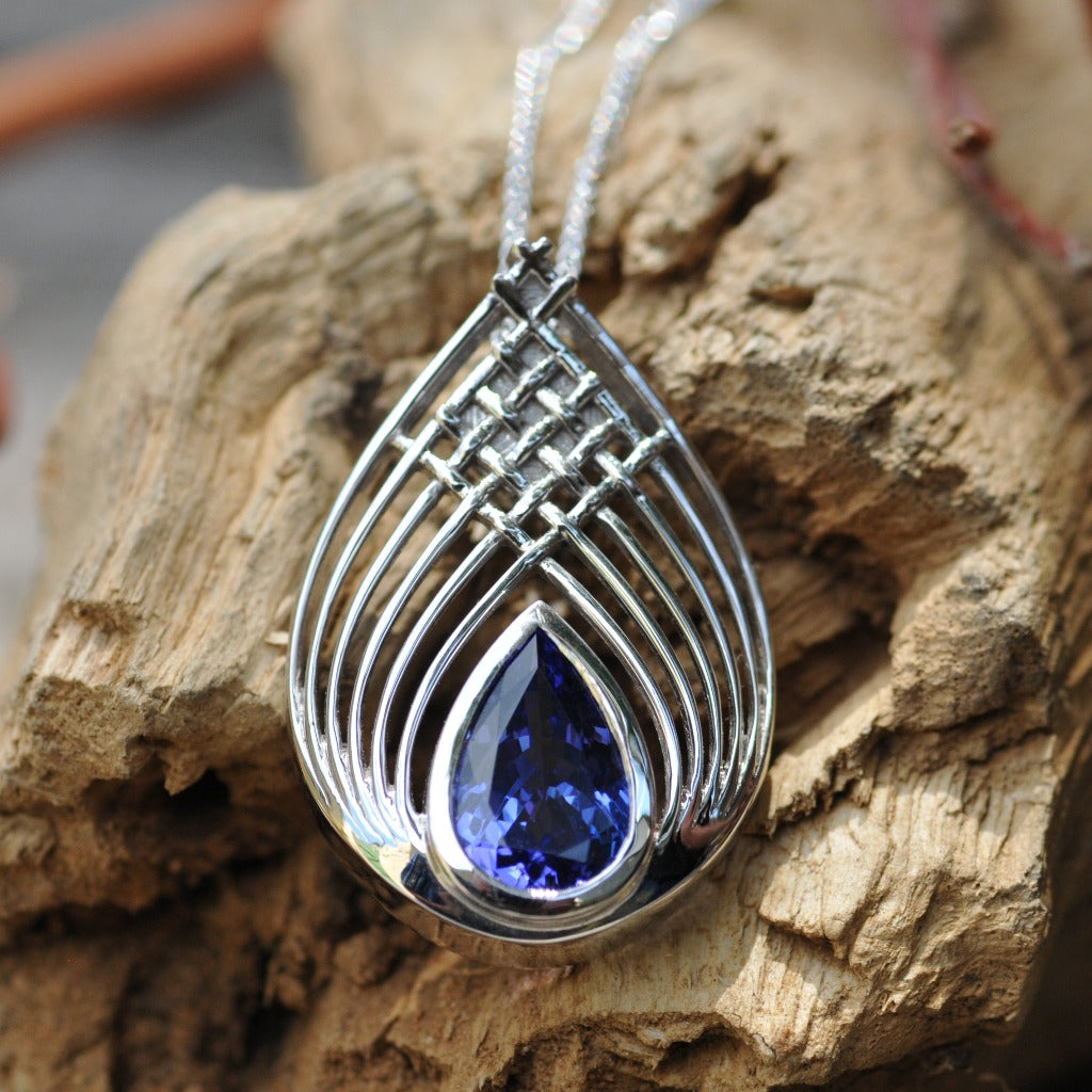 Tanzanite and White Gold Basketweave Pendant