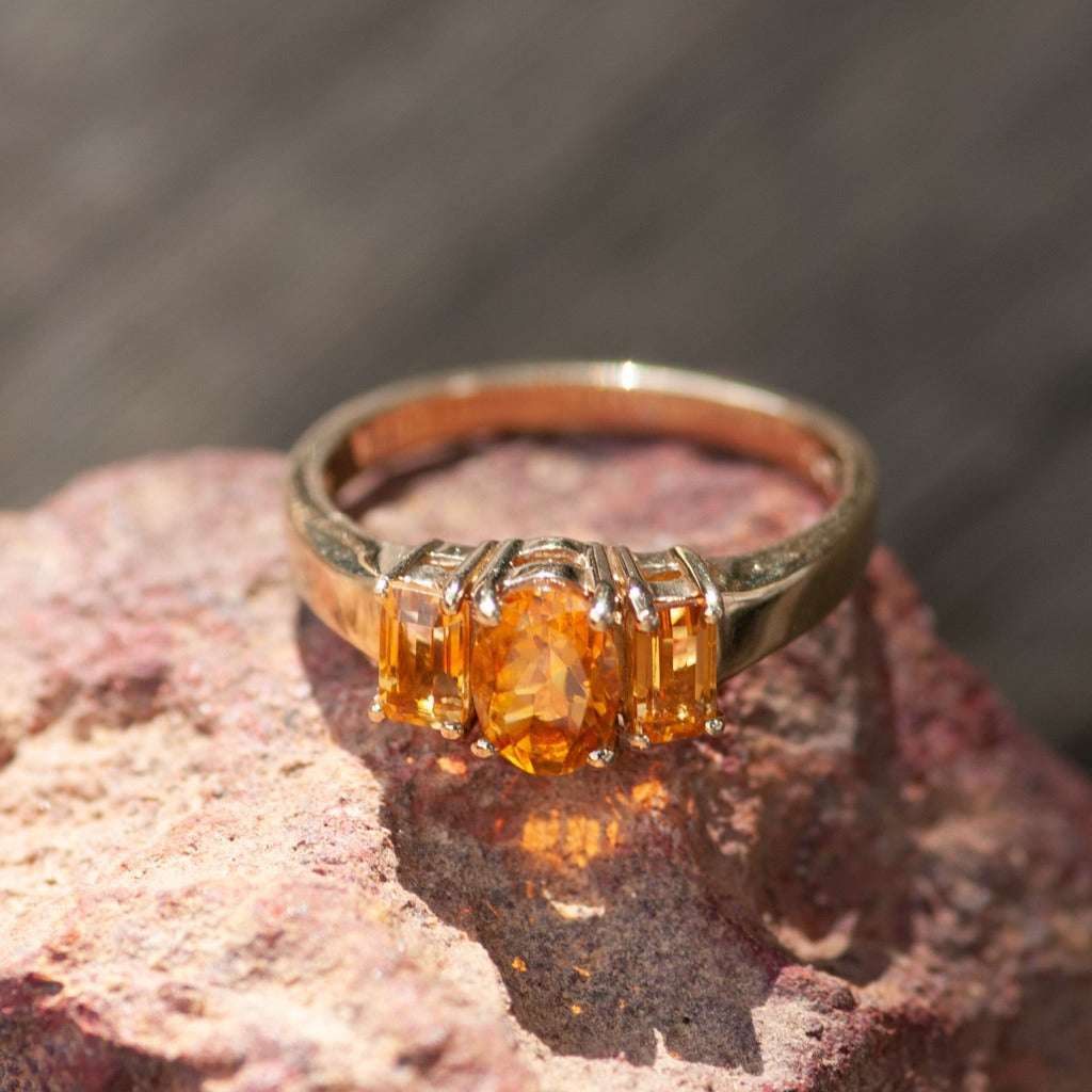 CITRINE OVAL & EMERALD RING3