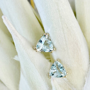 Aquamarine Double Claw Yellow Gold Trilliant Cut Studs\