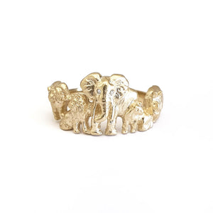 Big 5 Relief Yellow Gold Ring