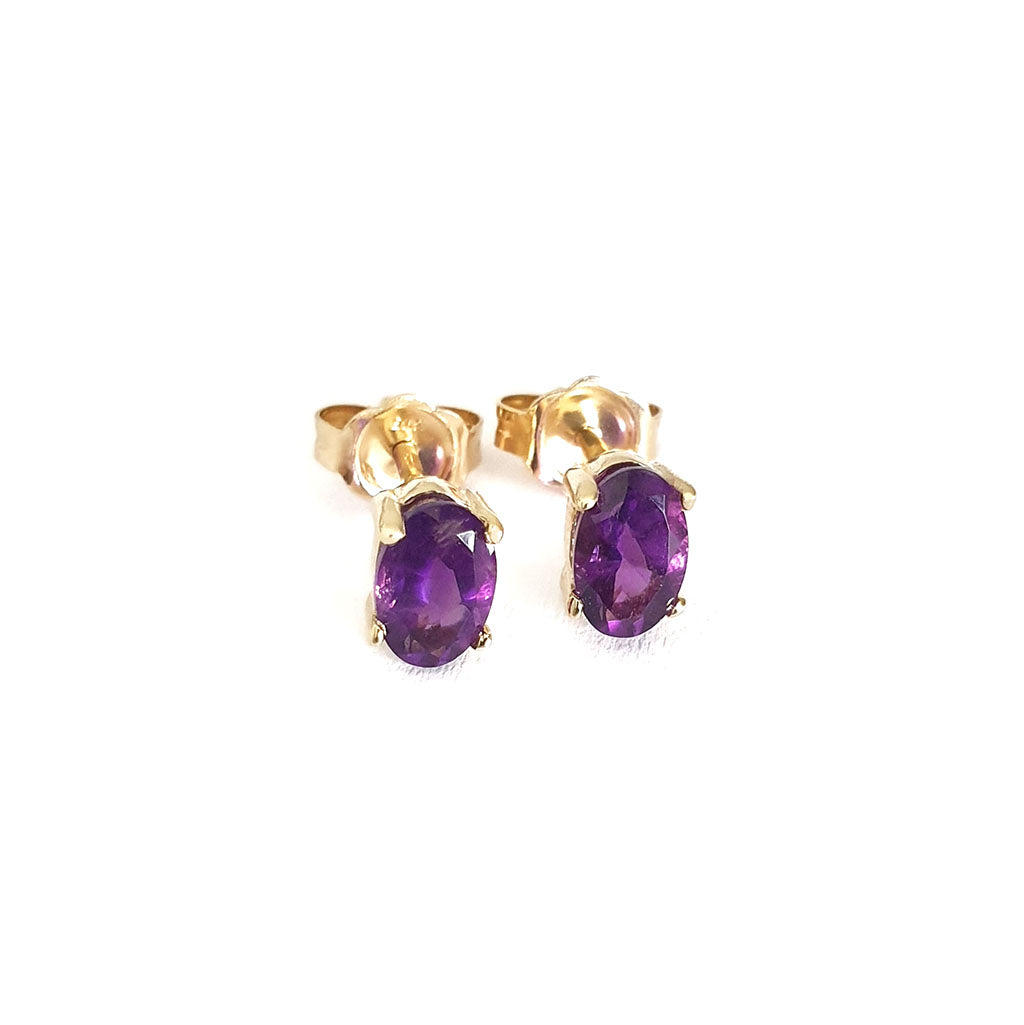 Classic Four Claw Yellow Gold Oval Amethyst Studs