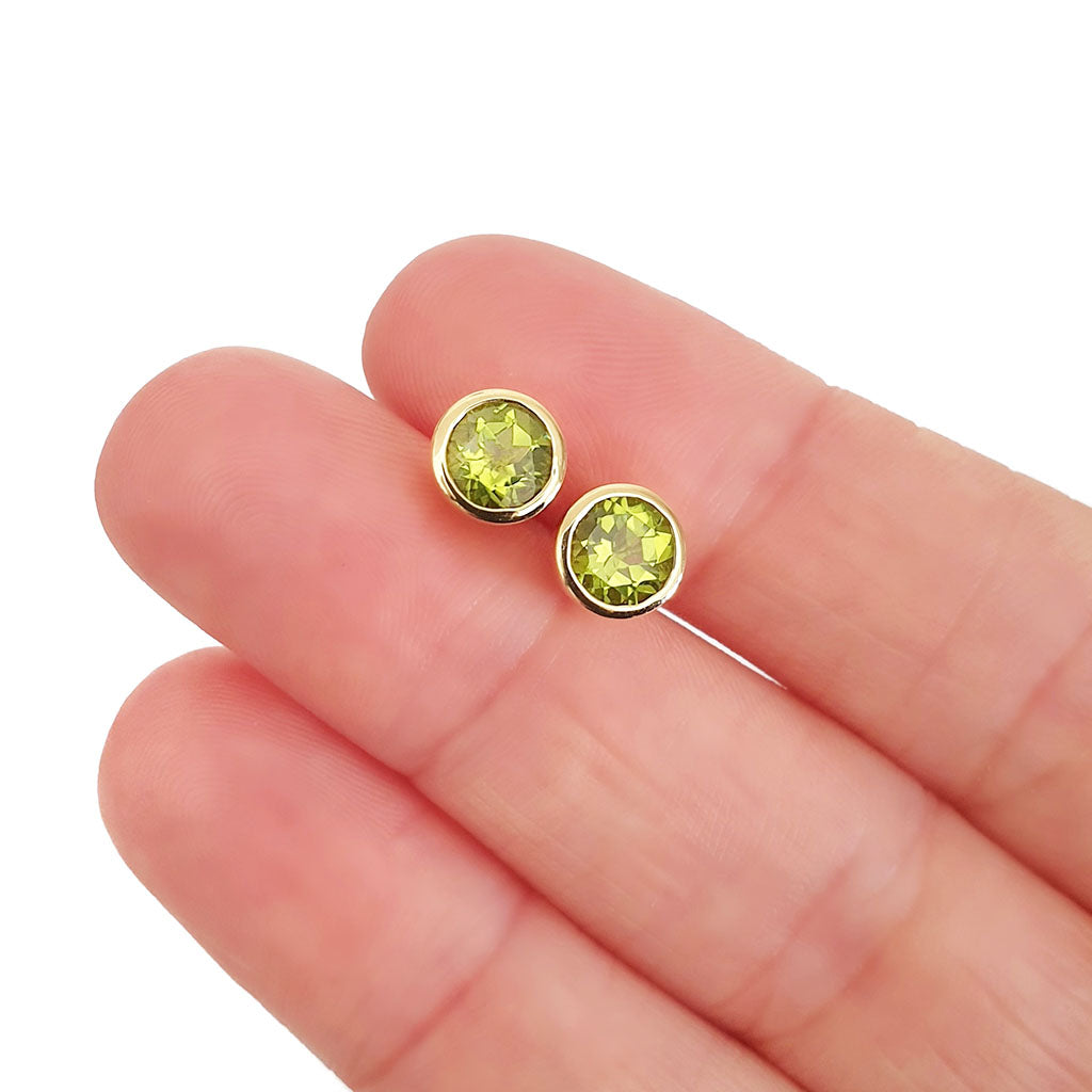  Classic Round Bezel Set Peridot Studs