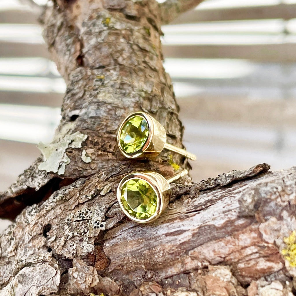 Classic Round Bezel Set Peridot Studs 