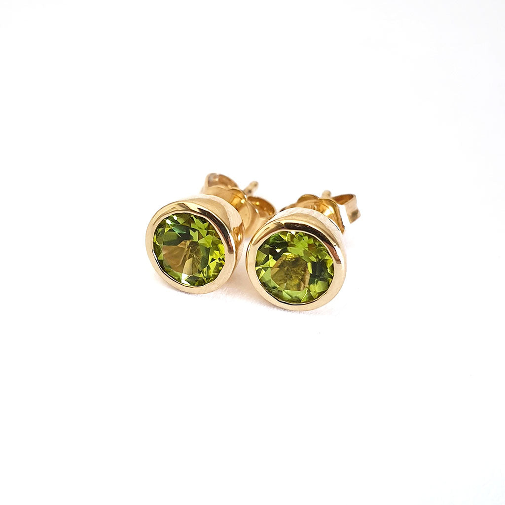  Classic Round Bezel Set Peridot Studs