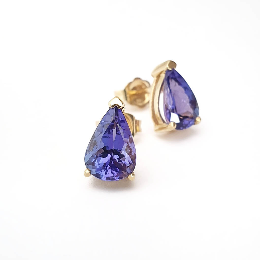 Classic Solitaire Pear Cut Tanzanite Yellow Gold Studs