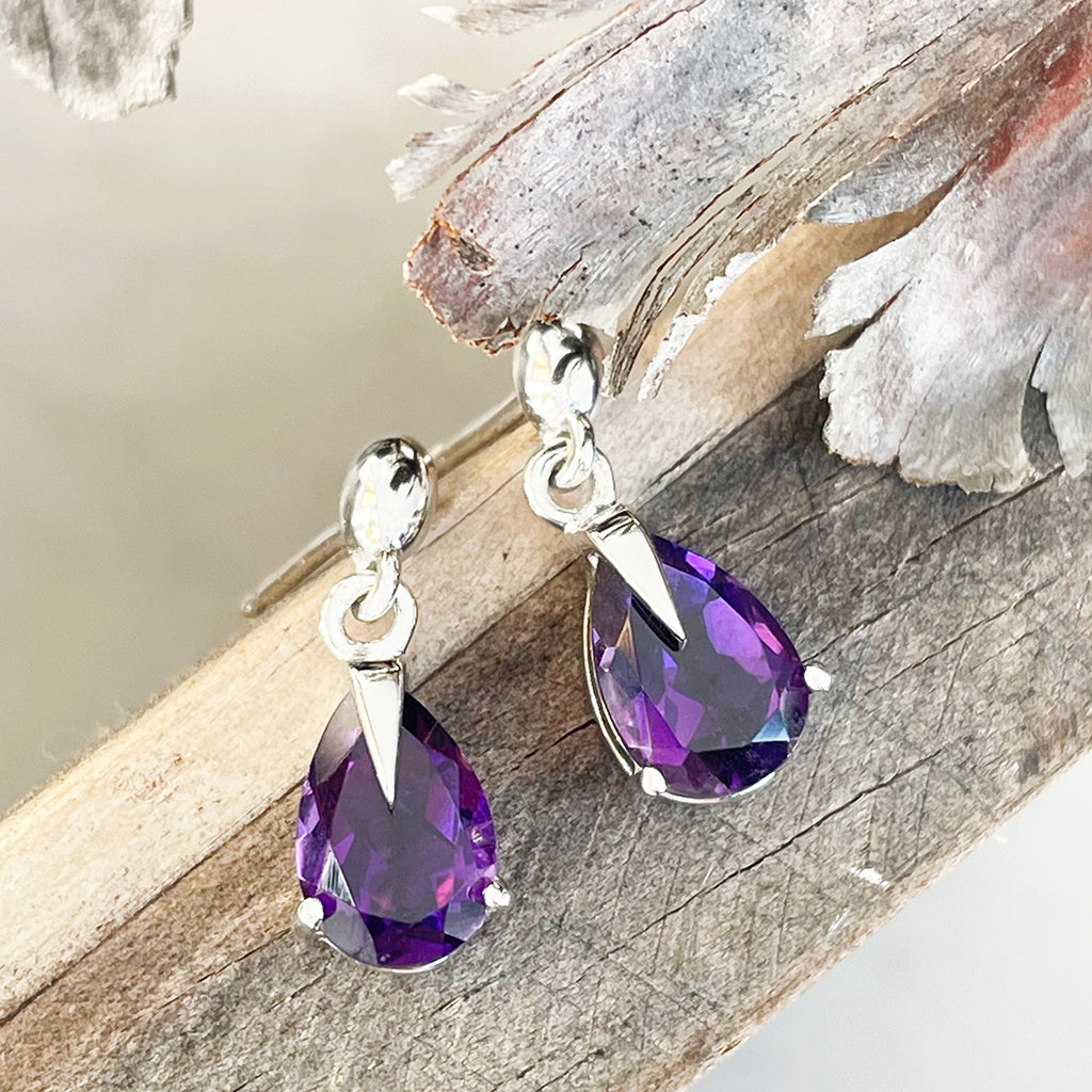 Contemporary White Gold Pear Cut Amethyst Drop Earrings