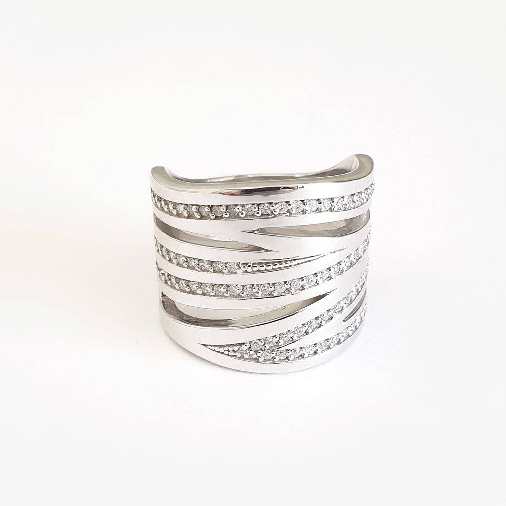 Diamond and White Gold Zebra Patterned Ring