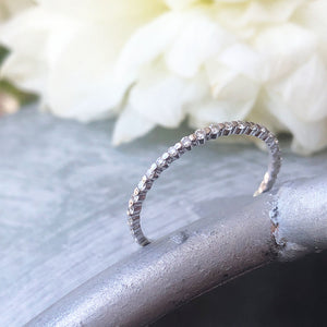 Deep Four Claw Blue Sapphire, Diamond Beaded Wedding Set