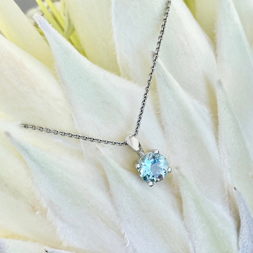 Delicate Solitaire Round Cut Aquamarine Pendant