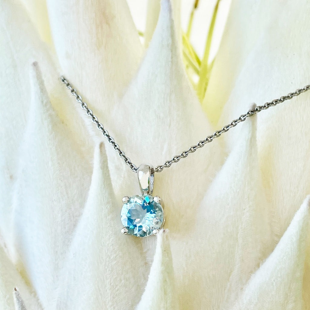 Delicate Solitaire Round Cut Aquamarine Pendant
