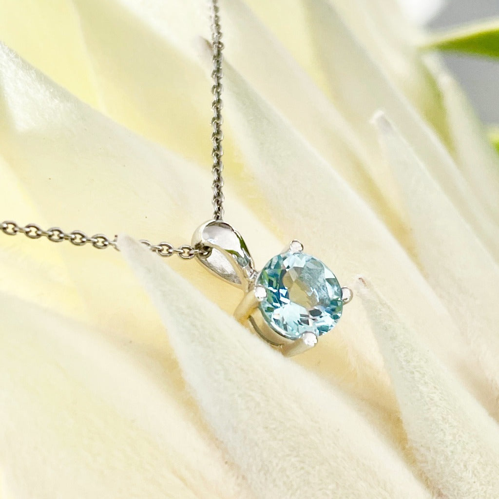 Delicate Solitaire Round Cut Aquamarine Pendant