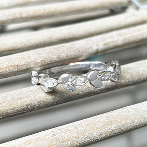 Diamond Leaf White Gold Ring