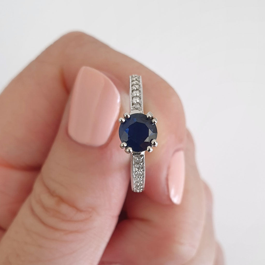 Double Claw Blue Sapphire Diamond Band Ring