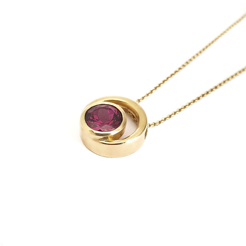  Double Round Yellow Gold Grape Garnet Pendant