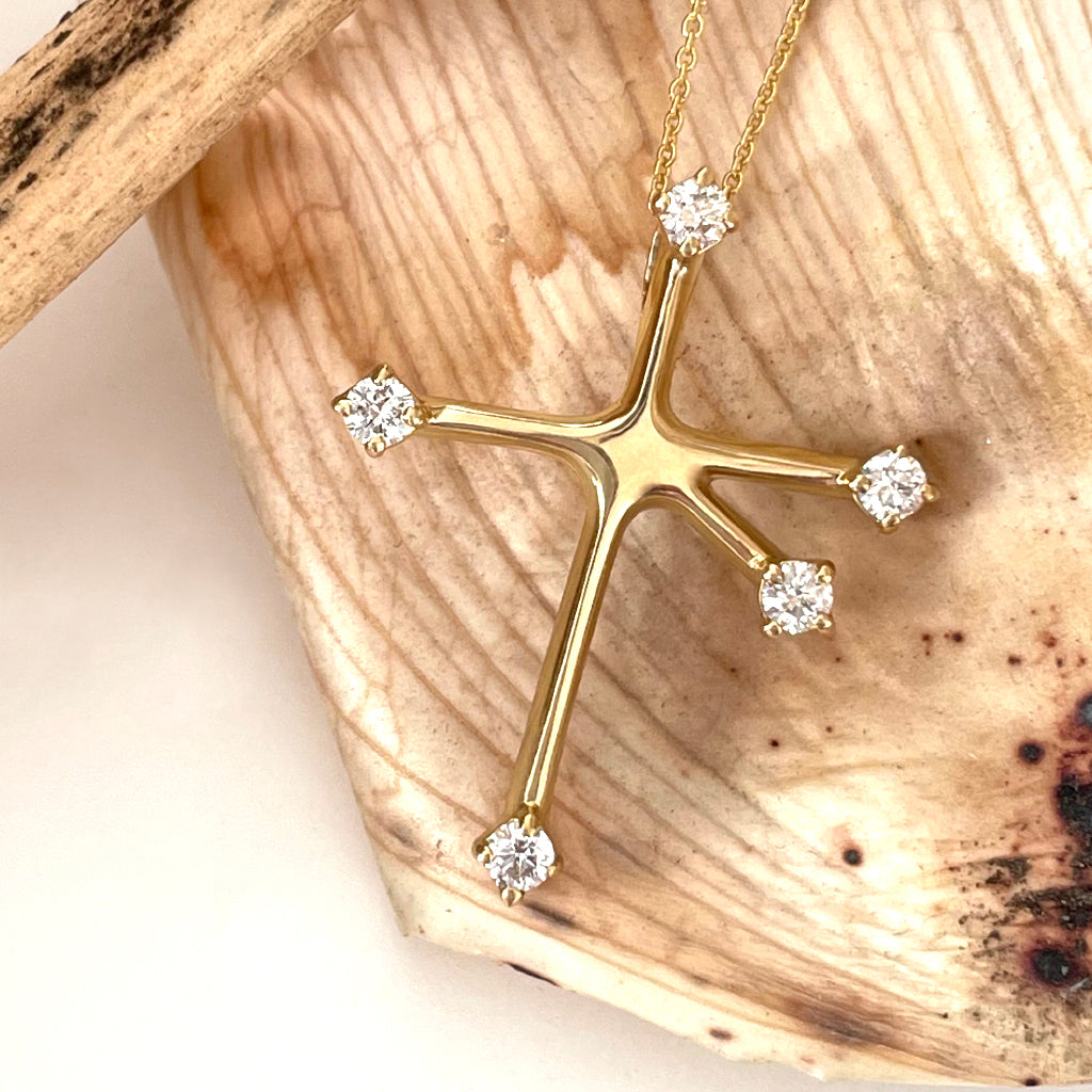 Hidden Bale White Diamond and Yellow Gold Southern Cross Pendant