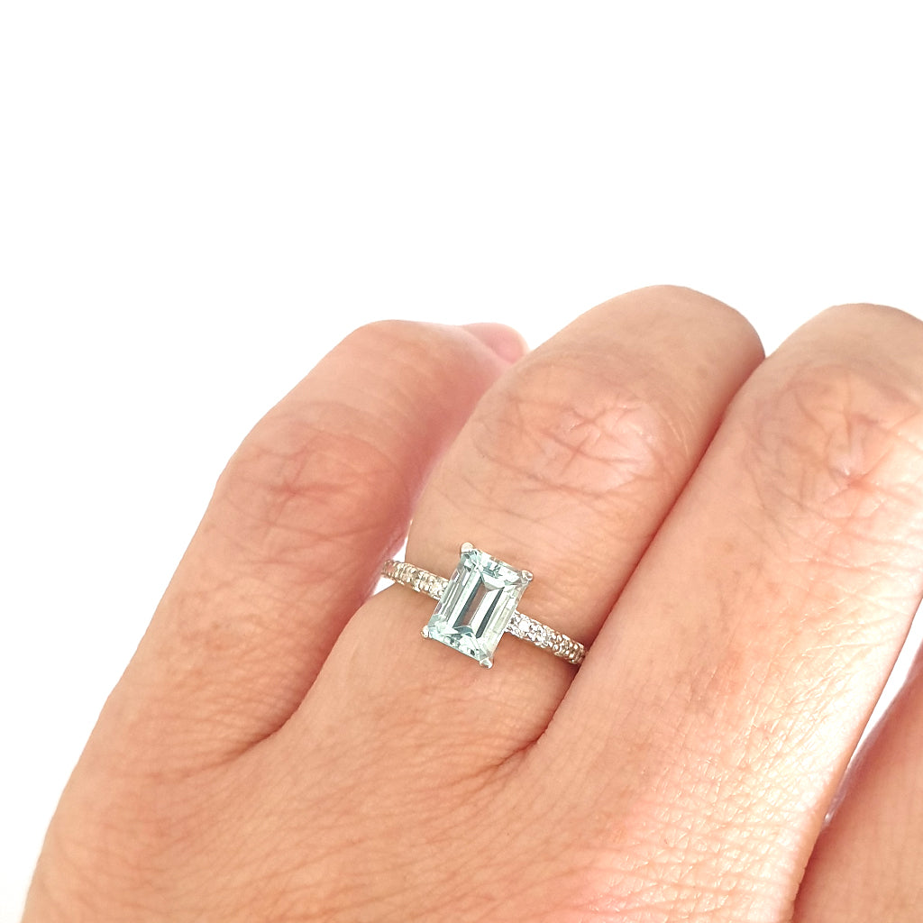 Elegant Octagonal Cut Aquamarine and Diamond Band White Gold Ring