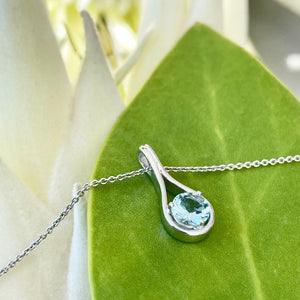 Elegant Double Line Bale Aquamarine Pendant