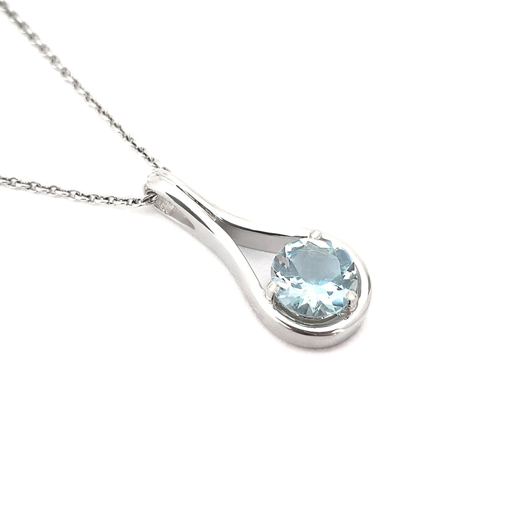   Elegant Double Line Bale Aquamarine Pendant