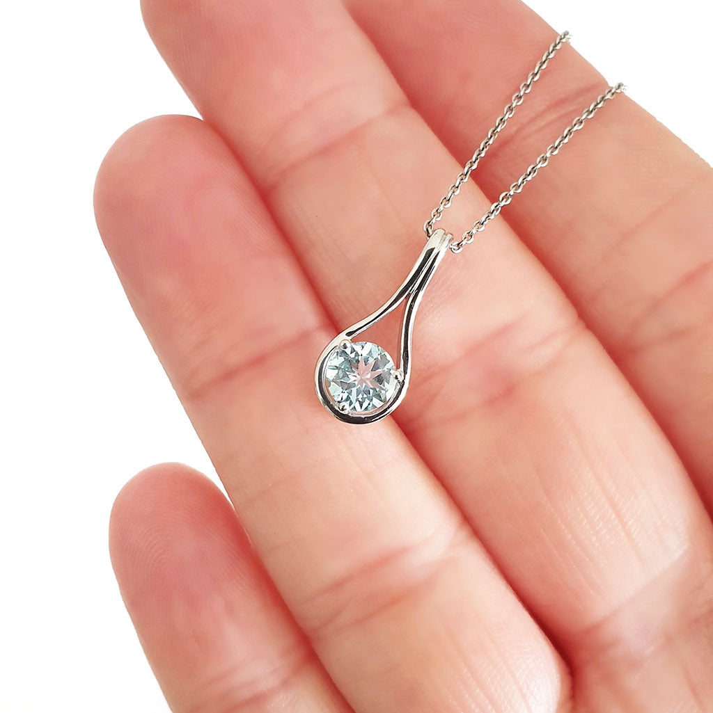   Elegant Double Line Bale Aquamarine Pendant