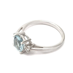 Elegant Round Cut Aquamarine and Accent Diamond Ring