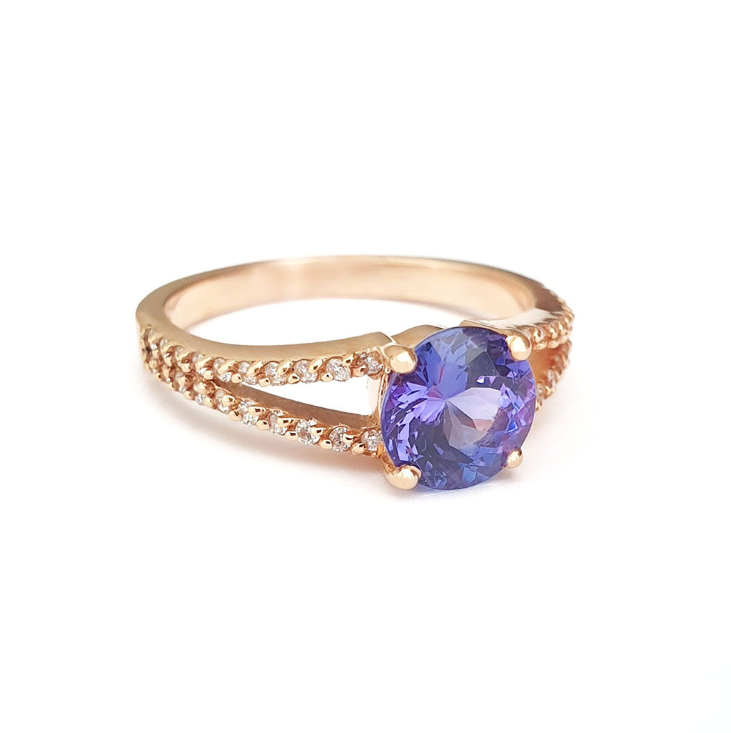 Elegant Split Diamond shank set with Tanzanite