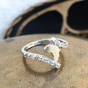 Elegant Twist Africa White Gold Diamond Ring
