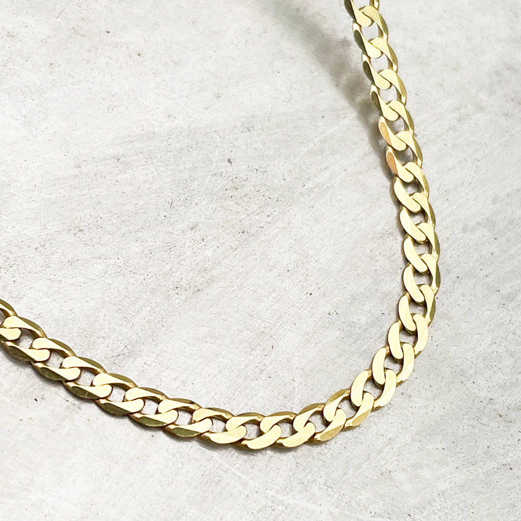 Elegant Yellow Gold Curb Round Chain