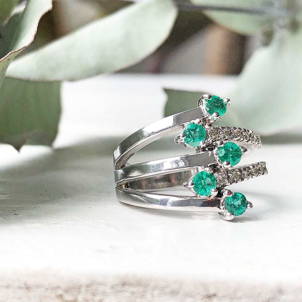 Emerald, Diamond and White Gold Multiband Me Ring Ring