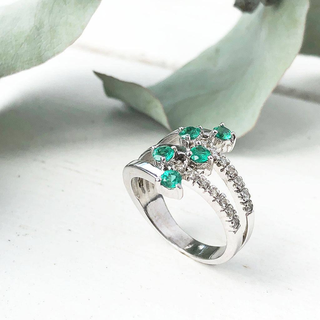 Emerald, Diamond and White Gold Multiband Me Ring Ring