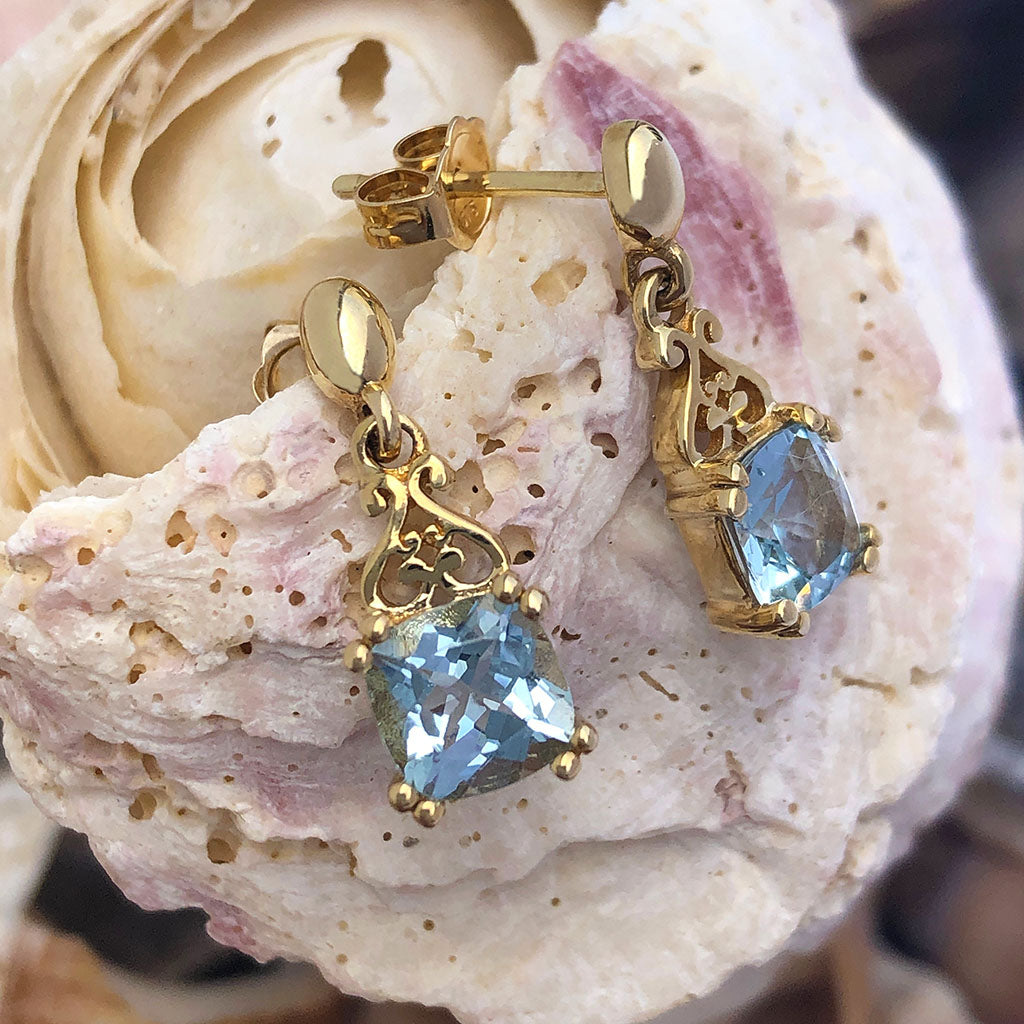 Filigree Bale Aquamarine Yellow Gold Drop Earrings
