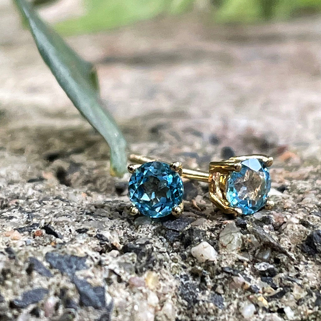 Four Claw Yellow Gold Blue Topaz Earrings