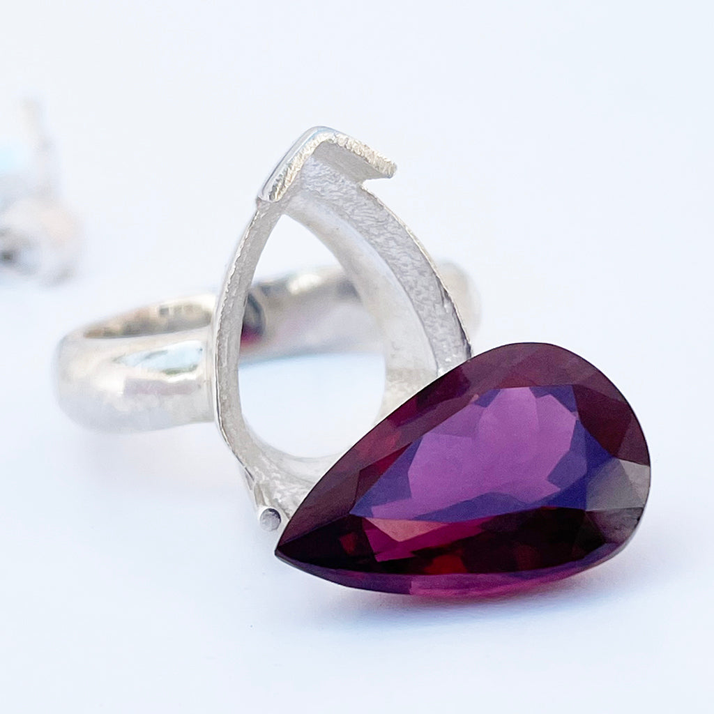 Garnet - Rhodolite Pear Cut - 10.82ct