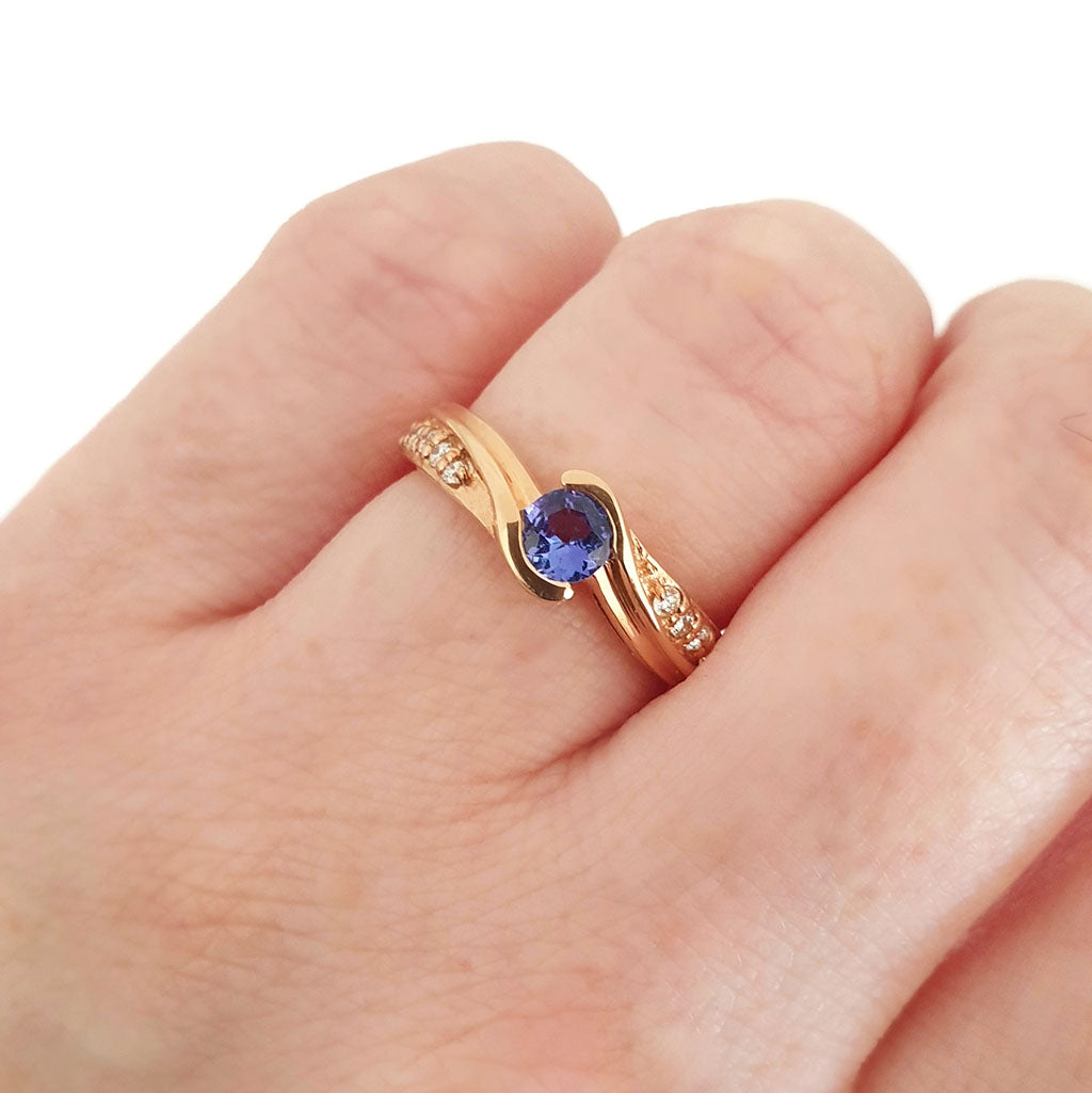 Half Bezel Twist Tanzanite and Playful Diamond Shoulder Rose Gold Ring