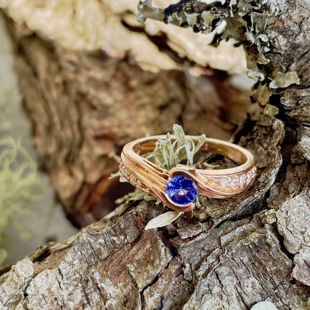 Half Bezel Twist Tanzanite and Playful Diamond Shoulder Rose Gold Ring