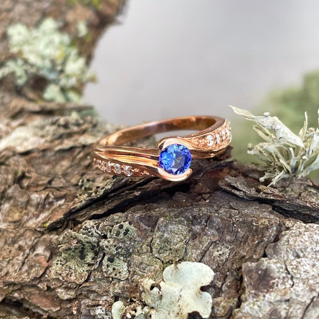 Half Bezel Twist Tanzanite and Playful Diamond Shoulder Rose Gold Ring