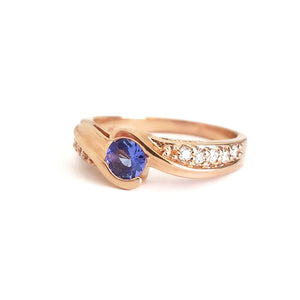 Half Bezel Twist Tanzanite and Playful Diamond Shoulder Rose Gold Ring