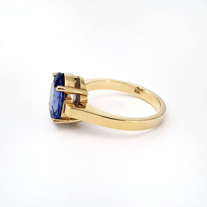 Handcrafted Oval-Cut Tanzanite Solitaire Ring in Yellow Gold