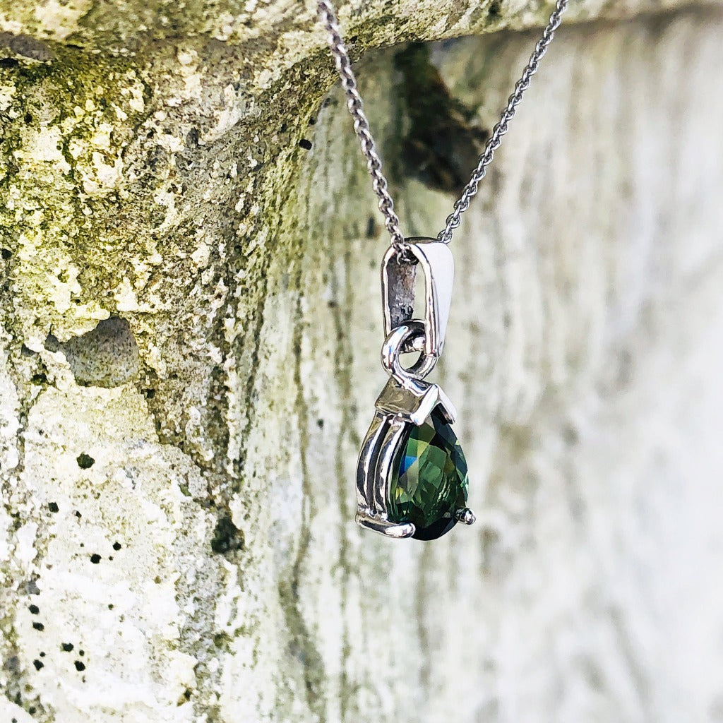 Classic Pear Cut Green Tourmaline and White Gold Pendant