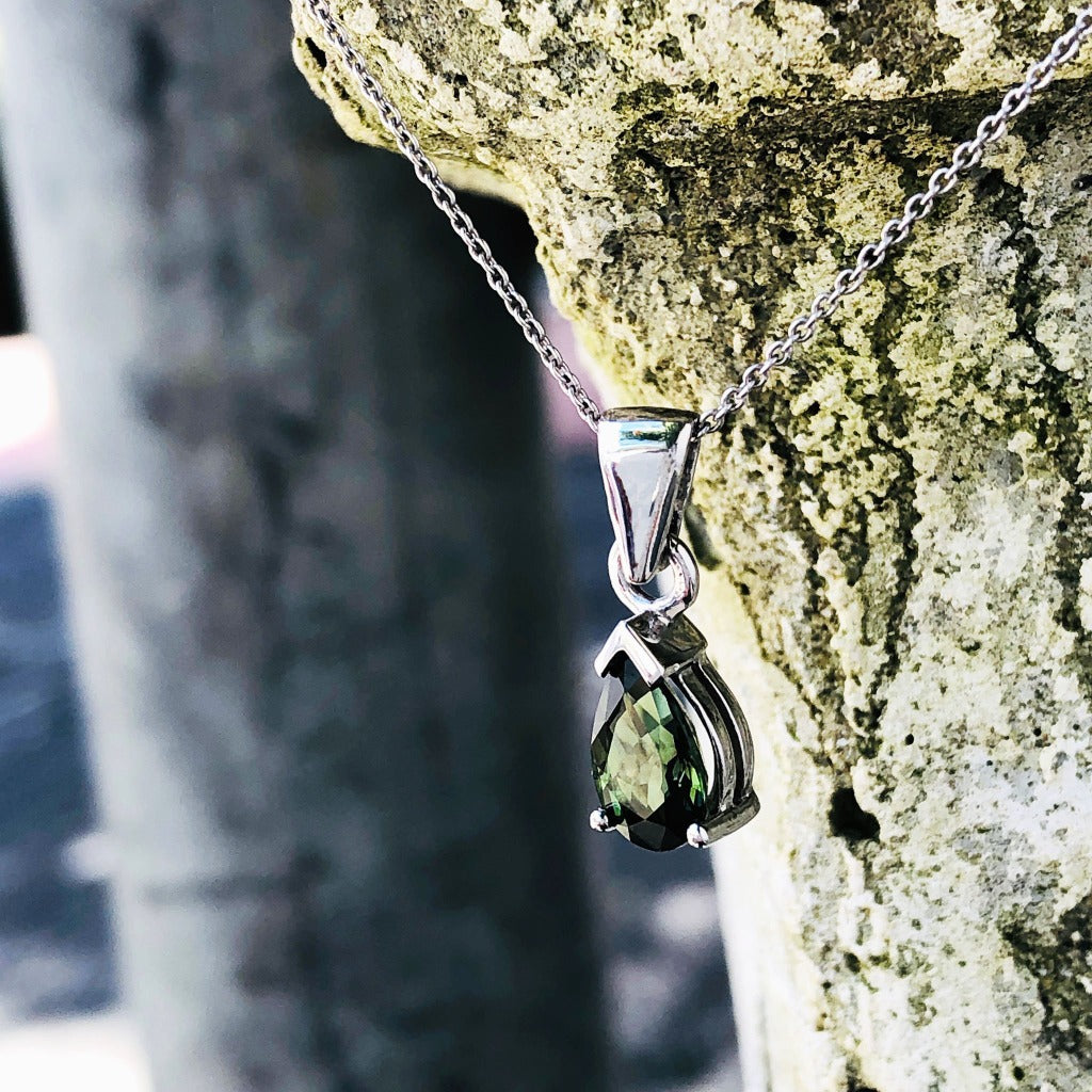 Classic Pear Cut Green Tourmaline and White Gold Pendant