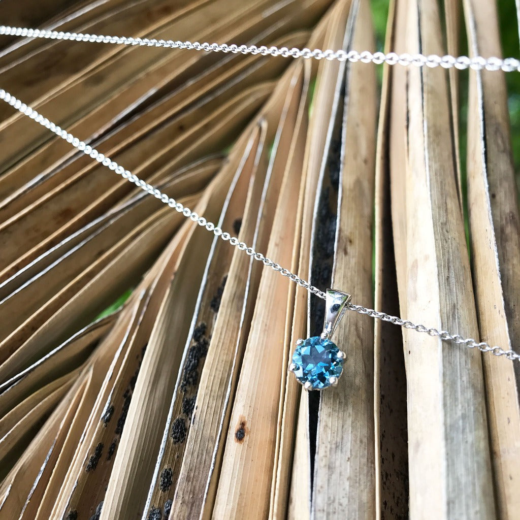 Elegant Round Cut Blue Topaz Pendant and Chain