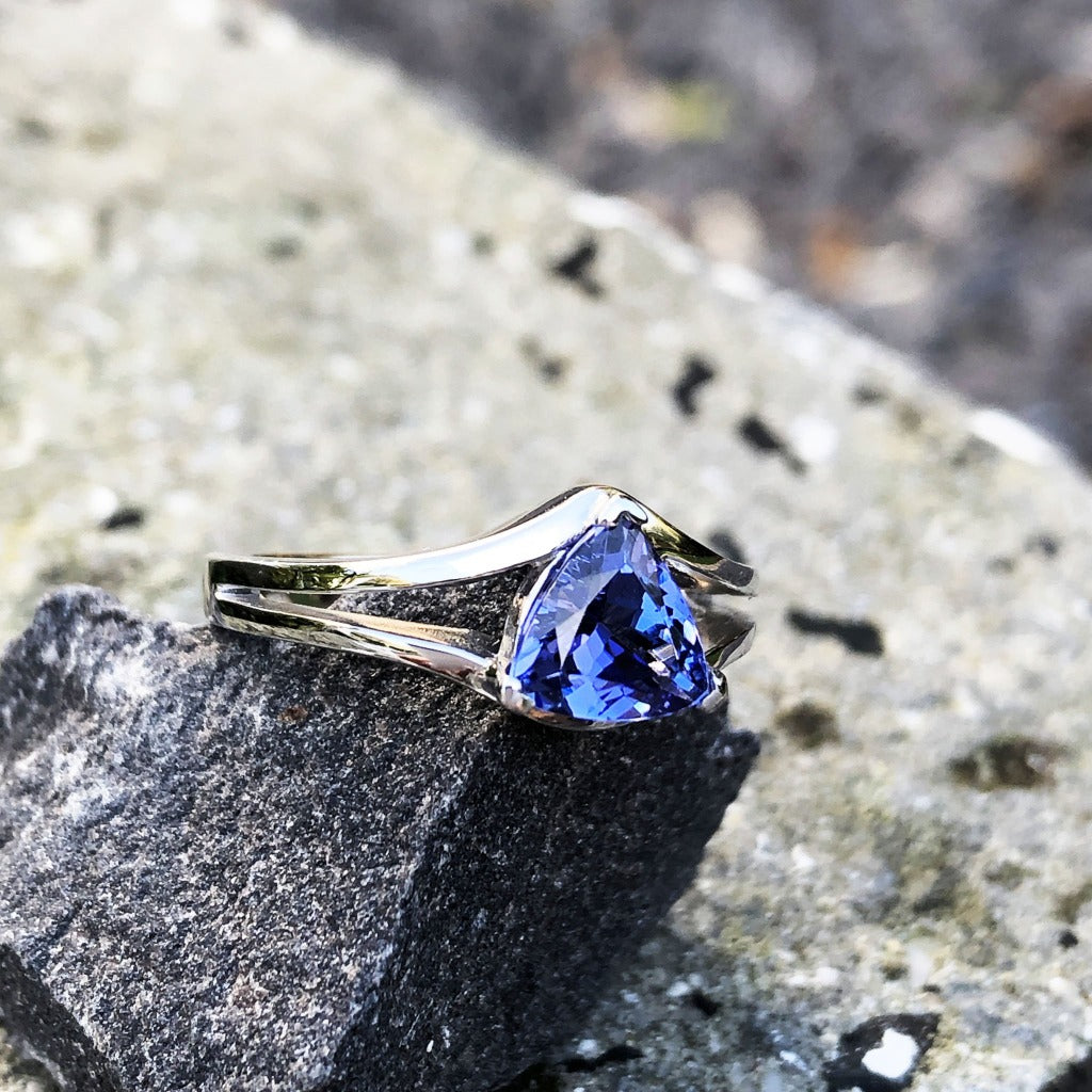 Dynamic Split Shank Trilliant-Cut Tanzanite Ring