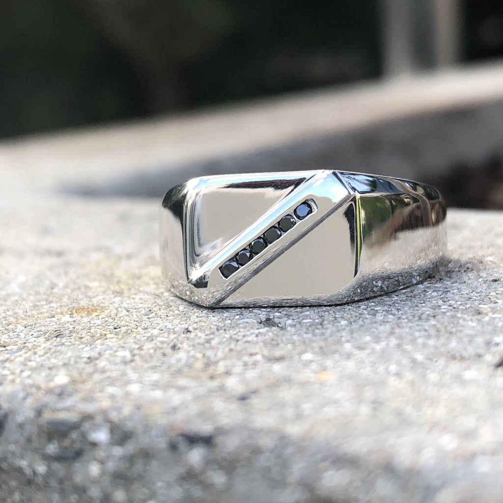 Mens  Unisex White Gold Signet Ring With Diagonal Black Diamond Detail