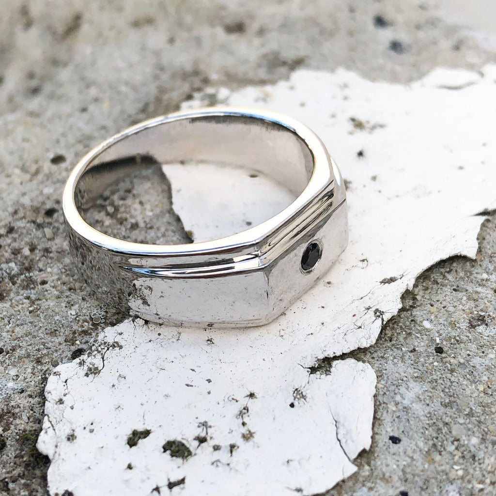 Mens / Unisex Solitaire Black Diamond Signet Ring