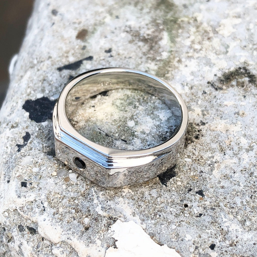 Mens / Unisex Solitaire Black Diamond Signet Ring