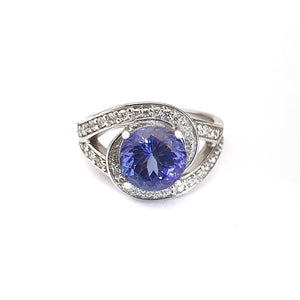ntricate Diamond Twist and Tanzanite Ring 8