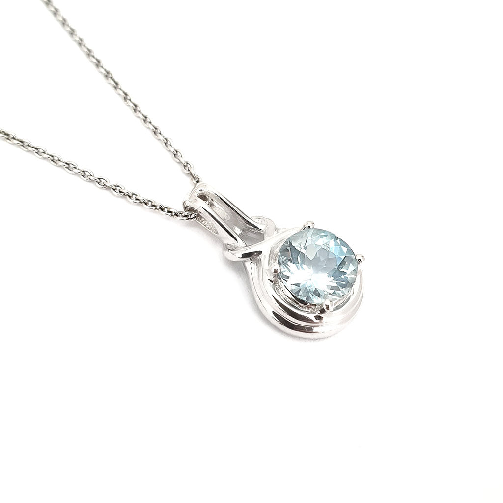    Knotted Bale Aquamarine Pendant