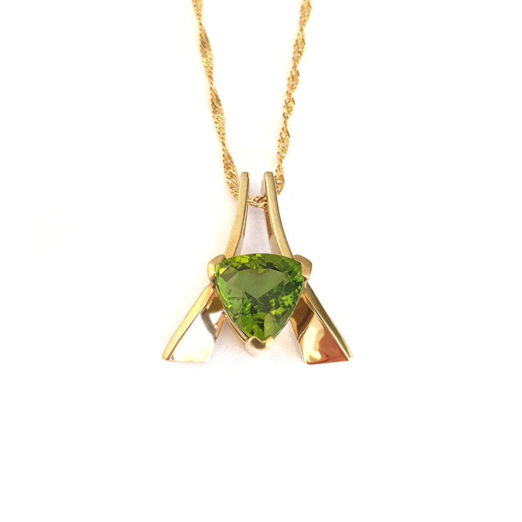 Trilliant Cut Green Tourmaline and Gold Pendant